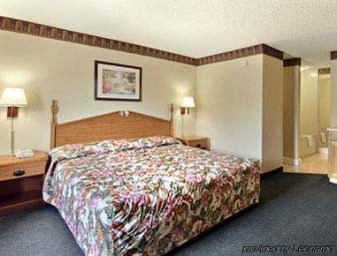 Super 8 Newnan Hotell Rum bild